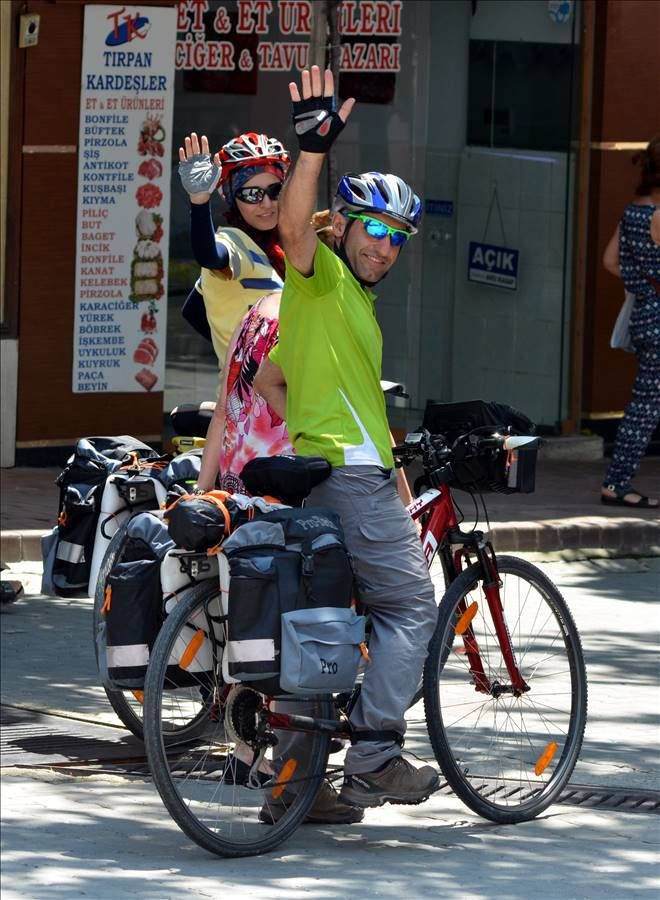 İranlı Çiftin Bisiklet Turu