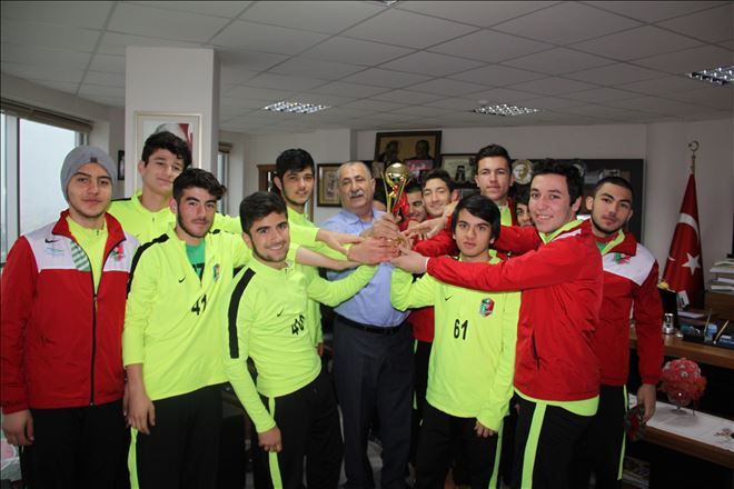 U-17´den Kepez Hamisine Ziyaret