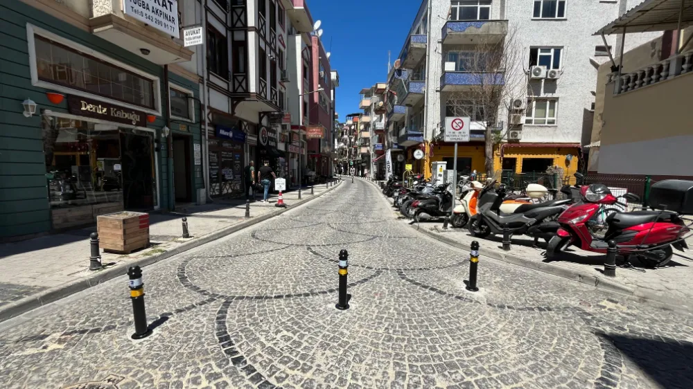 ÇARŞI CADDESİ YAYALAŞTI