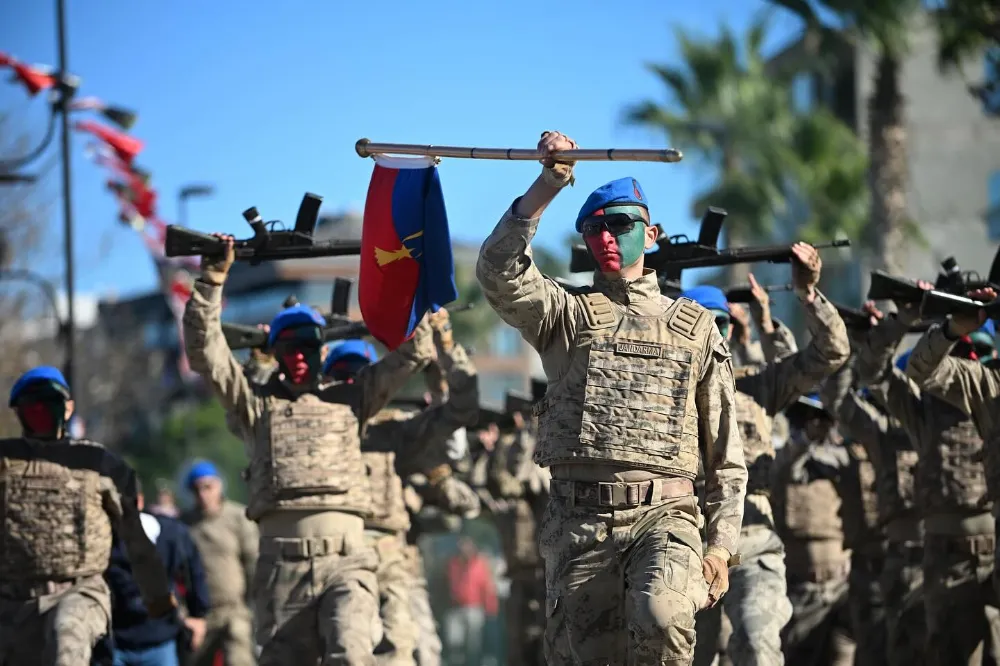 29 EKİM COŞKUYLA KUTLANDI