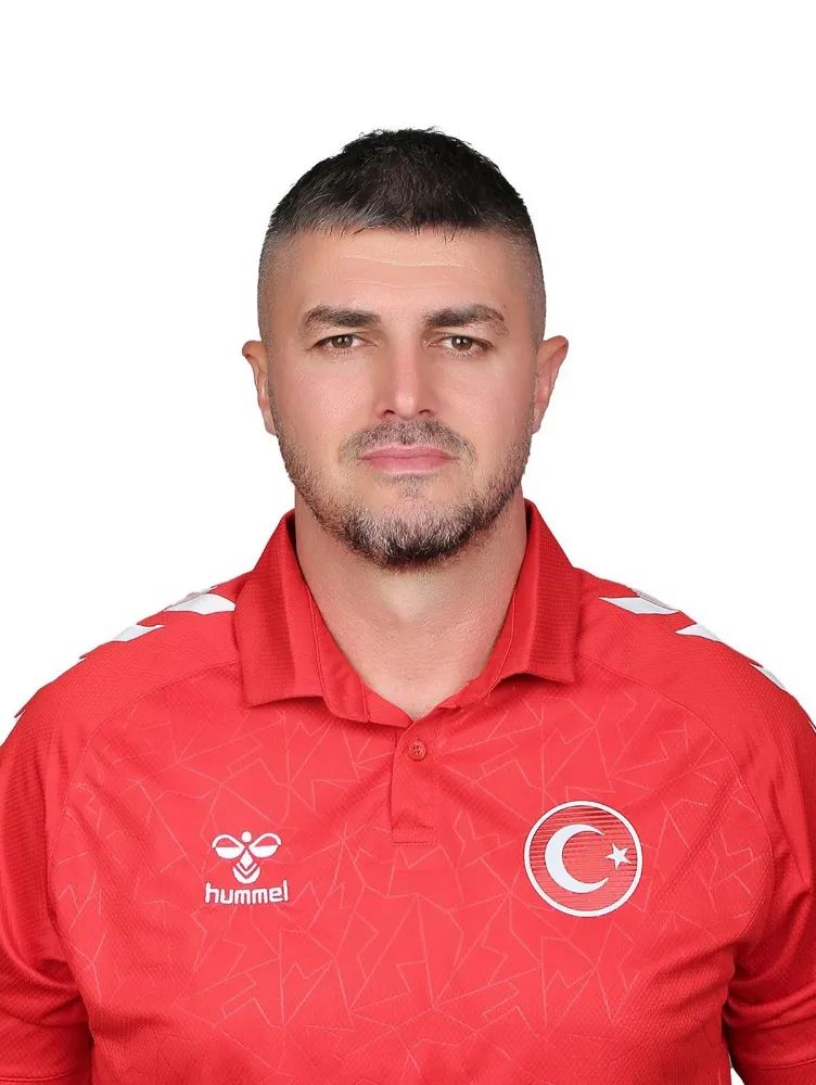 ALTINKAYA MİNDERDE!