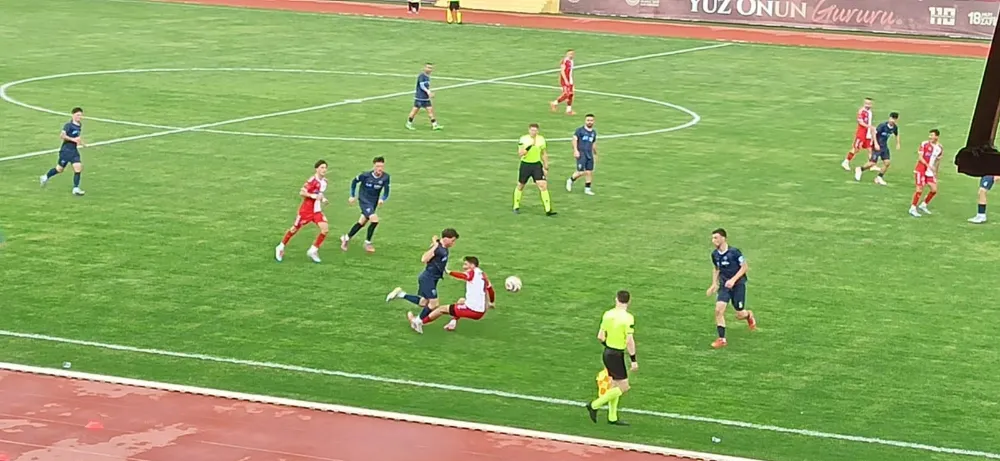 LİDER FARKLI KAZANDI