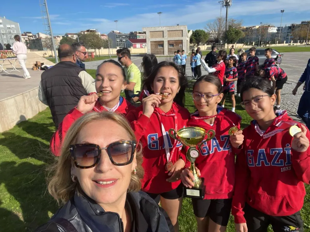 GAZİ BAŞARIYA DOYMUYOR