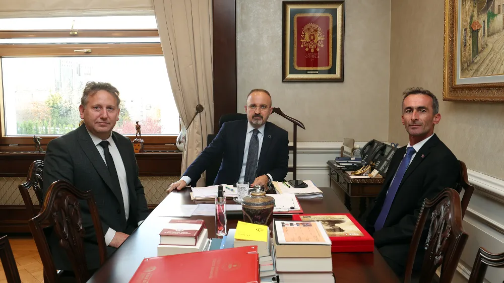 TURİST REHBERLERİNDEN TURAN