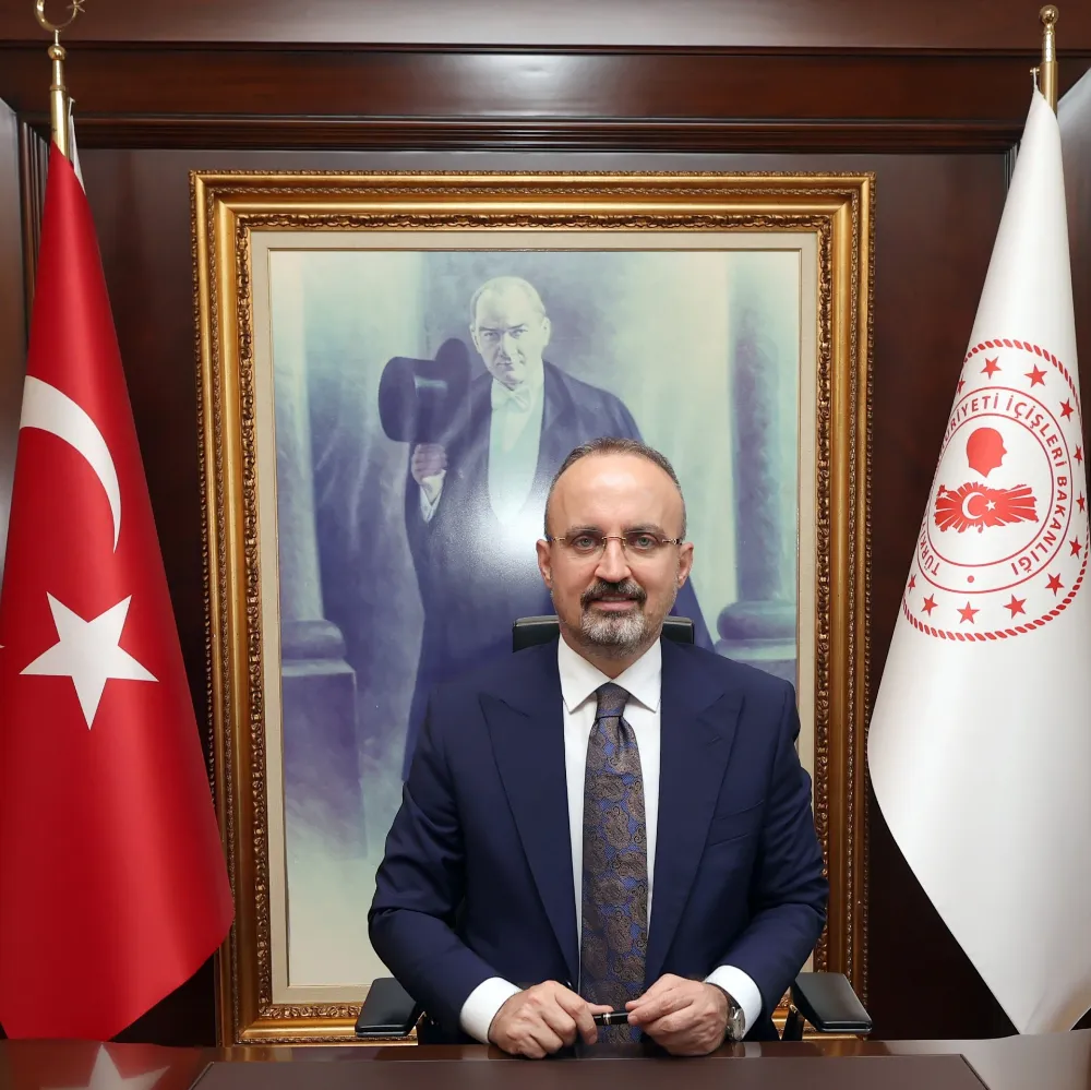 ALIN TERİNE SELAM DURUYORUZ