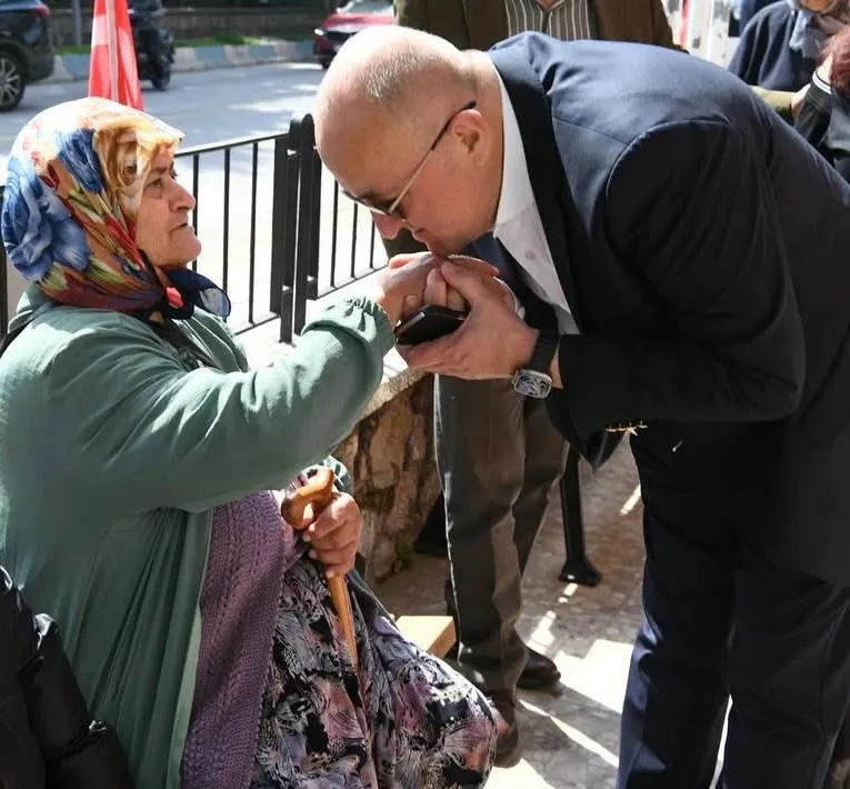 BİR ANNENİN YÜREĞİ, BİR ÜLKENİN GELECEĞİNİ TAŞIR