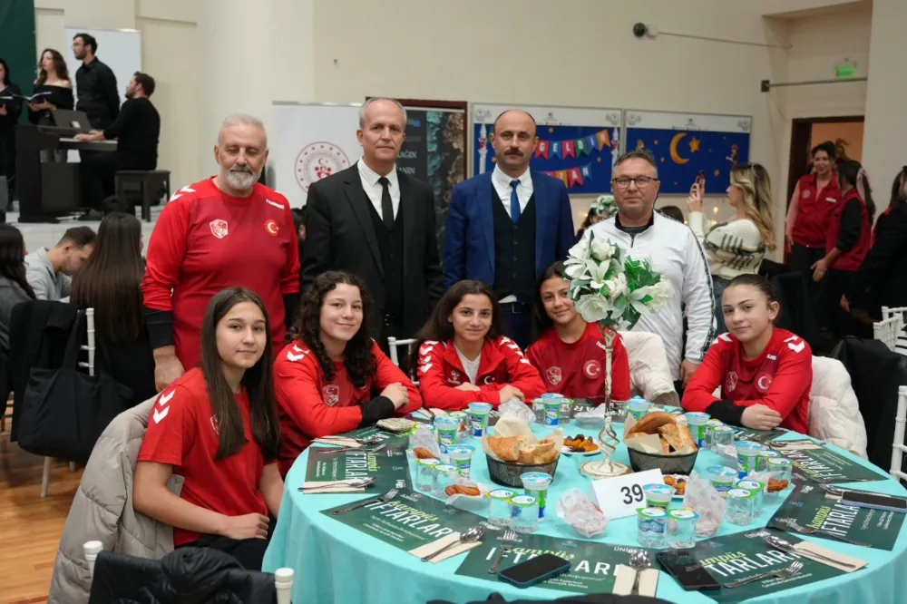 KAMPÜS İFTARLARI GENÇLERİ BULUŞTURUYOR