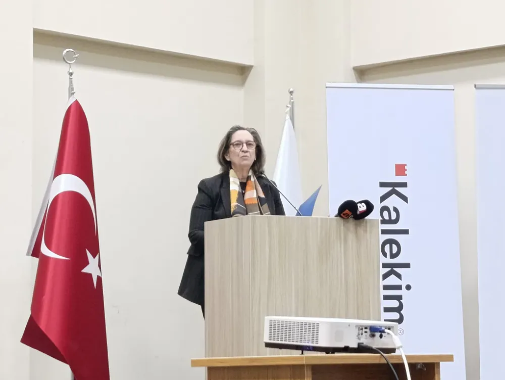 SESİ TİTREDİ, GÖZLERİ YAŞARDI