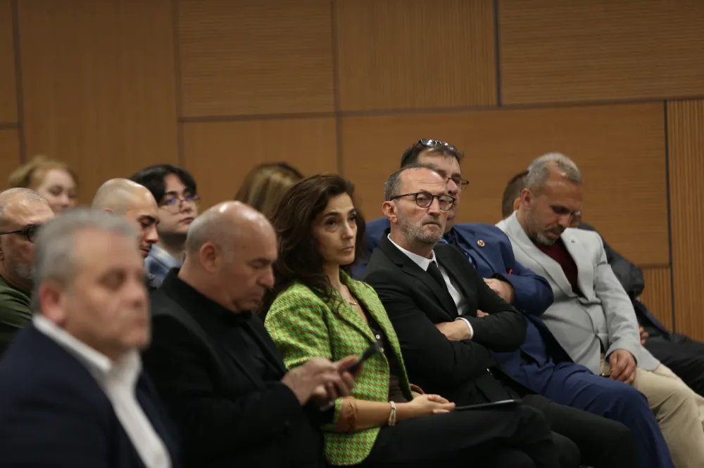 SORUNLARIMIZIN ÇÖZÜMÜ İÇİN ÇALIŞIYORUZ